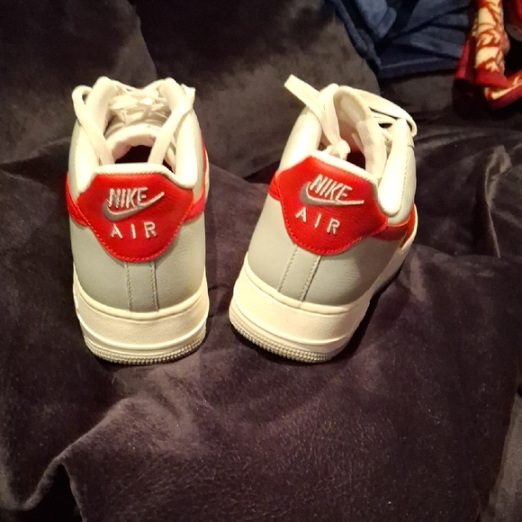 Brand Spanking new Nike - Picture 4 of 6